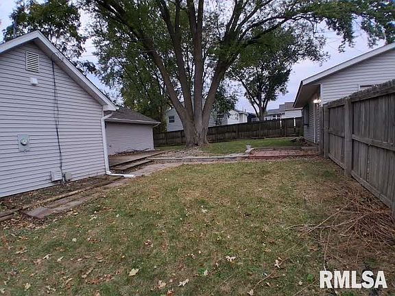 5th image of 1344 W 37th St