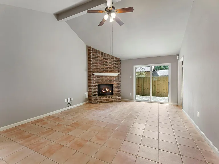 1010 E Red Cedar Cir — Photo 10