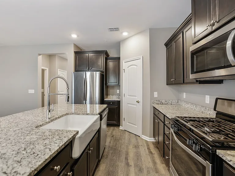 742 Tennypark Ln — Photo 14