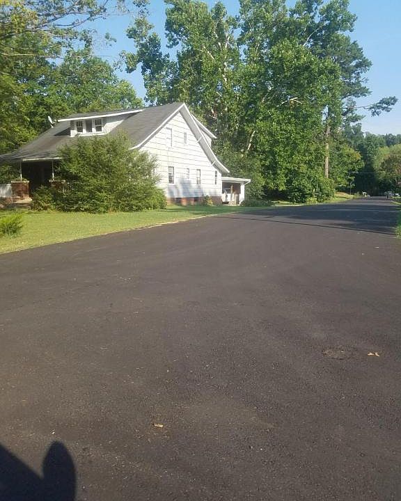 2nd image of 318 McNabb Ave