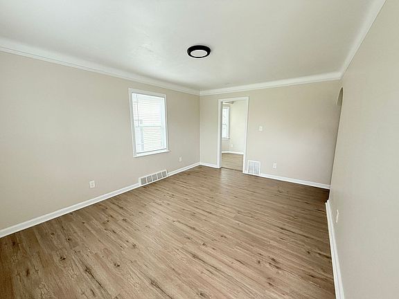 3rd image of 7664 W Outer Dr
