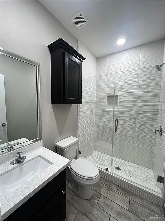 2 bed, 2.0 bath, 900 sqft, $900 — Photo 4