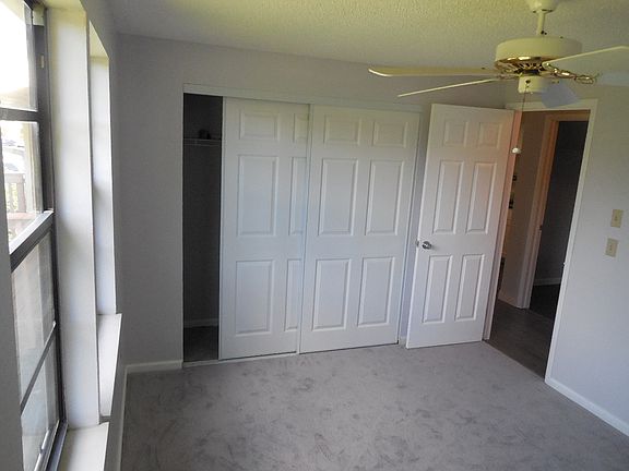 5th image of 129D Camphor Cir