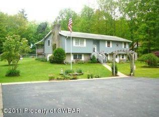 102 Ide Rd, Dallas, PA 18612