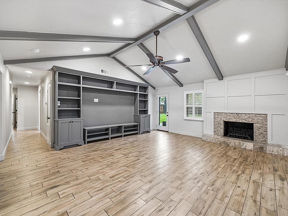 3rd image of 10602 Del Monte Dr