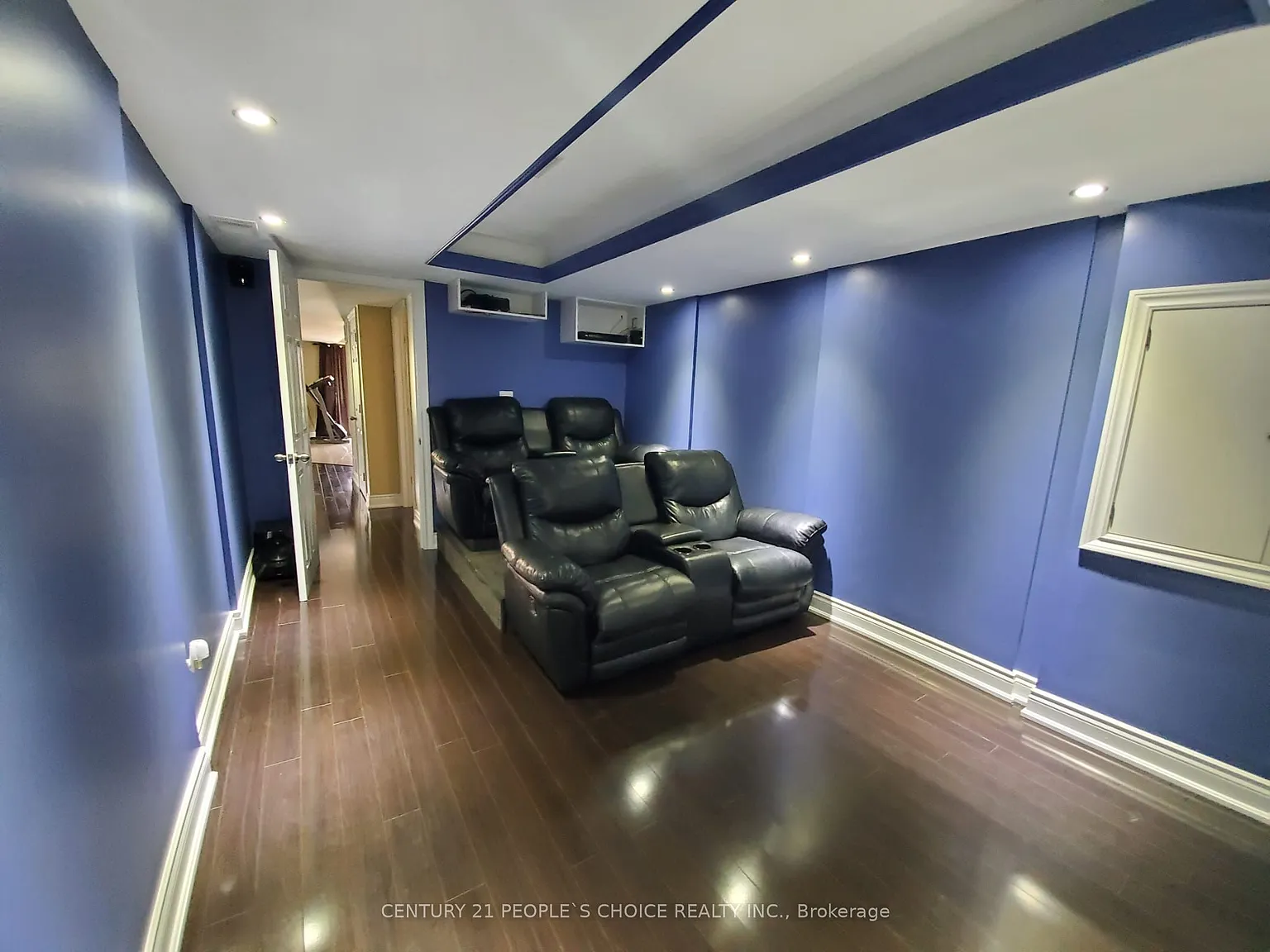 2 bed, $1,900 — Photo 2