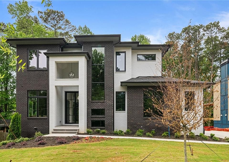 1st image of 447 Michael Dr