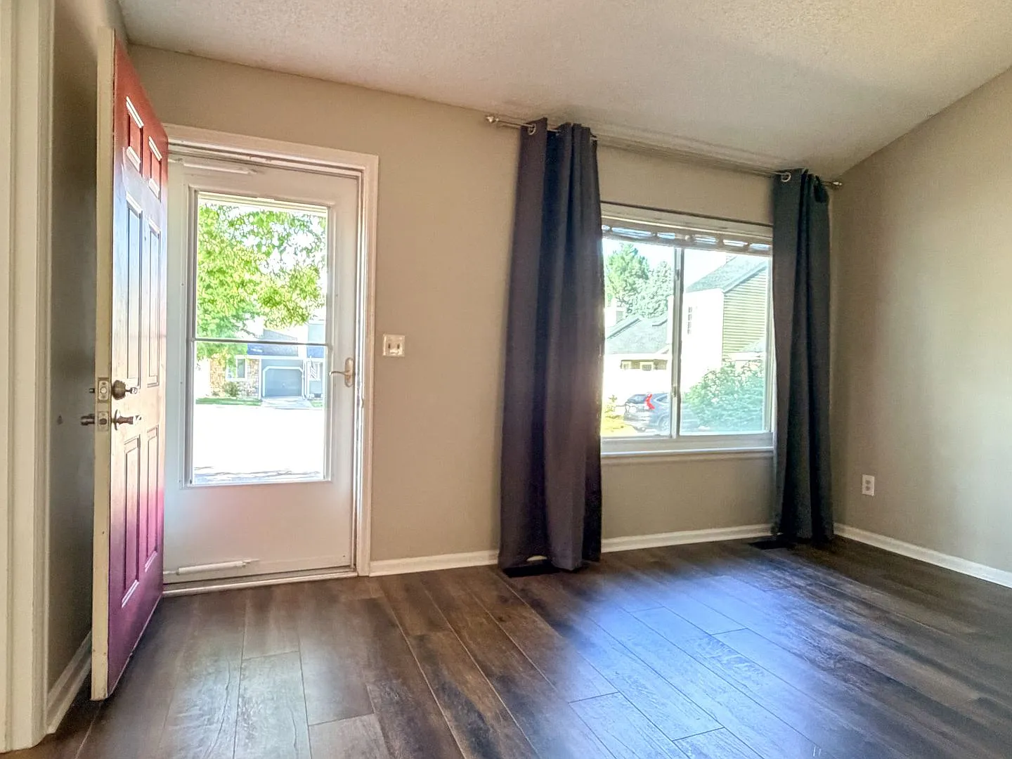 Townhome with Fully Fenced Yard — Photo 4