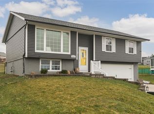 4824 Concord Ln NW, Cedar Rapids, IA 52405