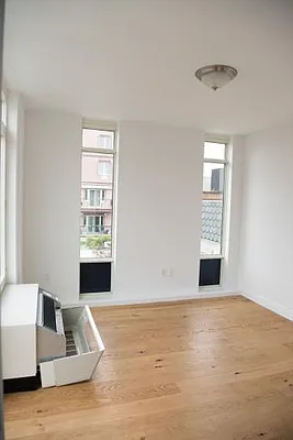 Rented by Gelfand Realty Inc | media 32