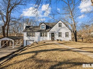 3433 14th St, Moline, IL 61265