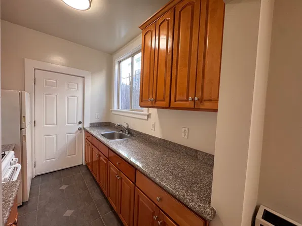 2221 Park Blvd #1, Oakland, CA 94606