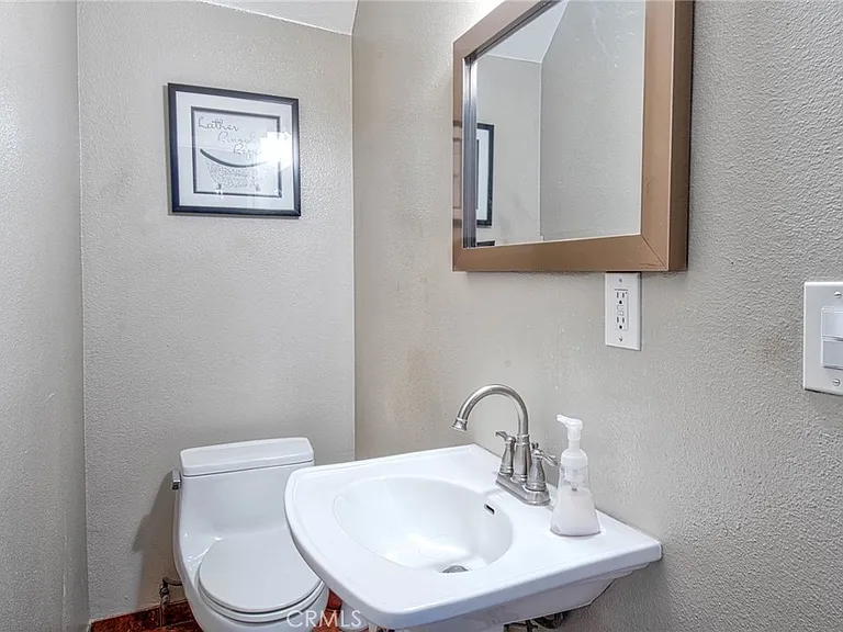 14802 Leibacher Ave — Photo 9