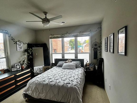 5th image of 1924 Atwood Ave APT 107
