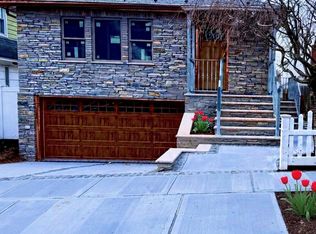 86-16 262nd Street, Floral Park, NY 11001