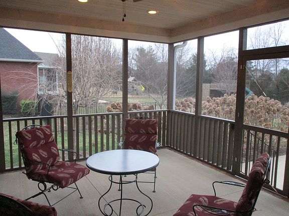 3rd image of 2913 Caraway Dr