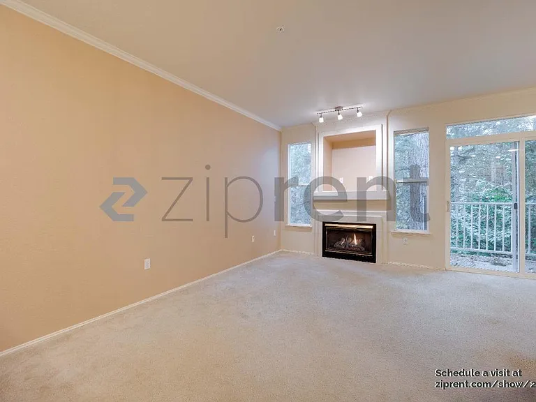 25235 SE Klahanie Blvd #C201 — Photo 6