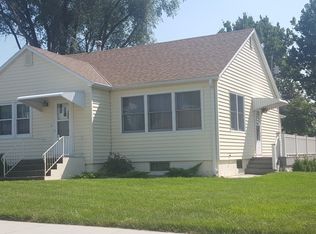 4 Holst St, Treynor, IA 51575