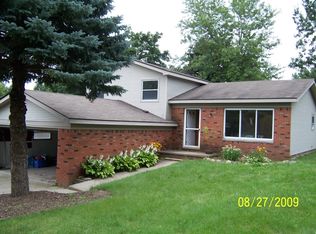 593 Broad Meadow Blvd, Oxford, MI 48371