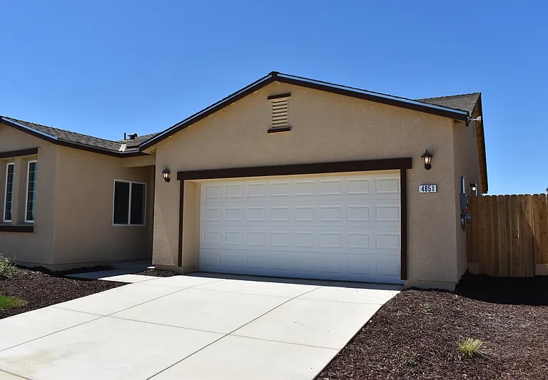4851 Mari Cruz Ln — Photo 2