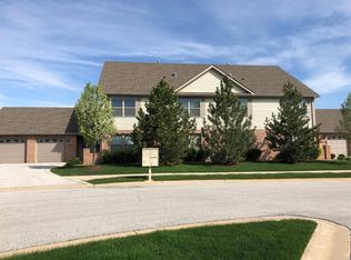 11012 Beacon Ct, Saint John, IN 46373