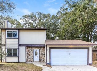 1632 Monument Oaks Dr, Jacksonville, FL 32225