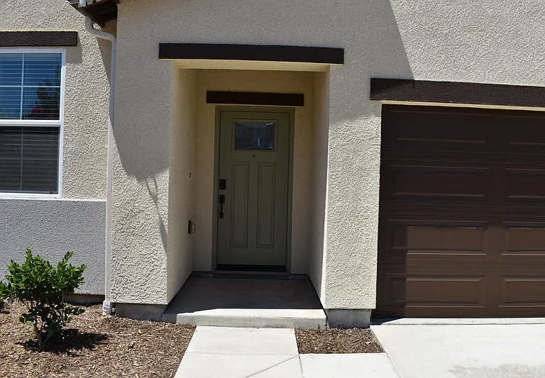 4123 Scarlet Ct — Photo 4