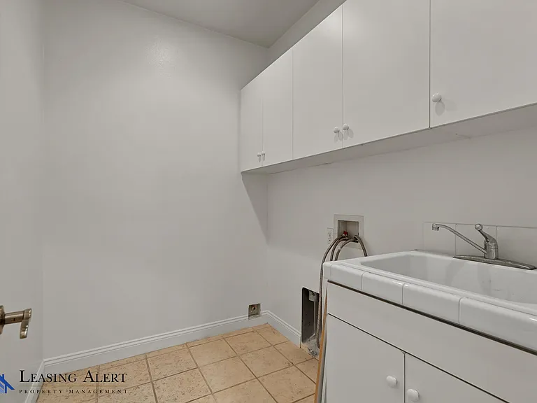 26802 Pine Cliff Pl — Photo 30