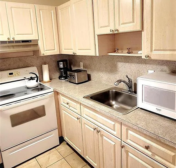 2901 NW 47th Ter #247B — Photo 11