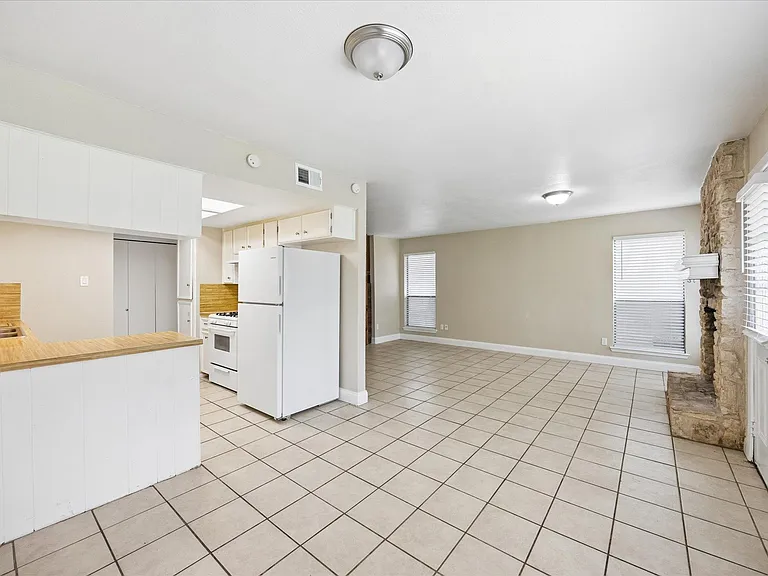 8329 Fathom Cir — Photo 10