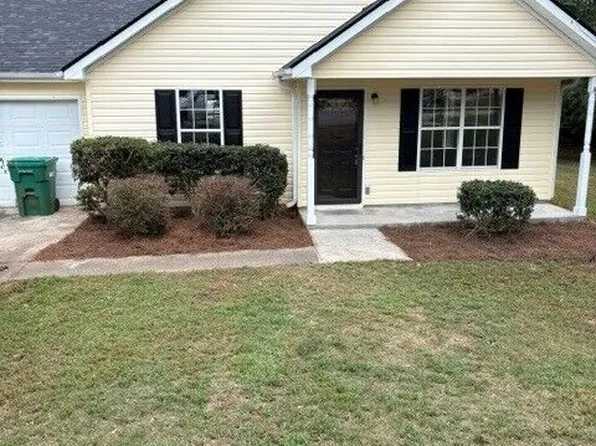 277 Queens Ct, Jackson, GA 30233
