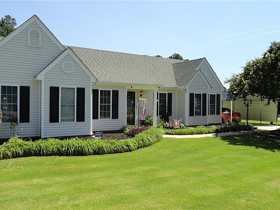 5th image of 107 Rock Moss Dr