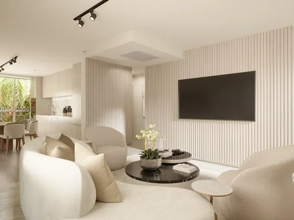 260 Collins Ave #303, Miami Beach, FL 33139