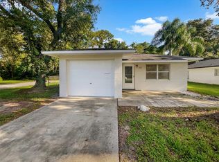 322 Amanda Ln, Leesburg, FL 34748