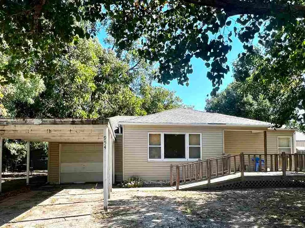 954 N 8th St #2, Blackwell, OK 74631