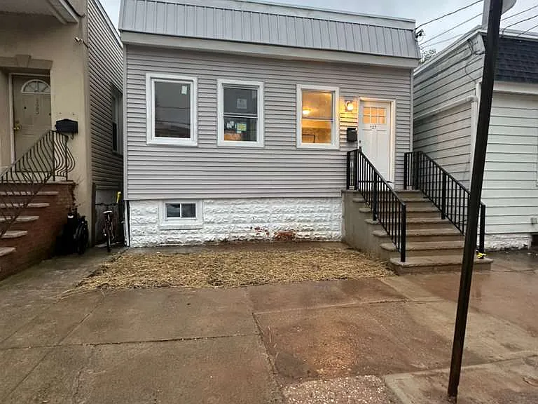 127 Harper Ave — Photo 1