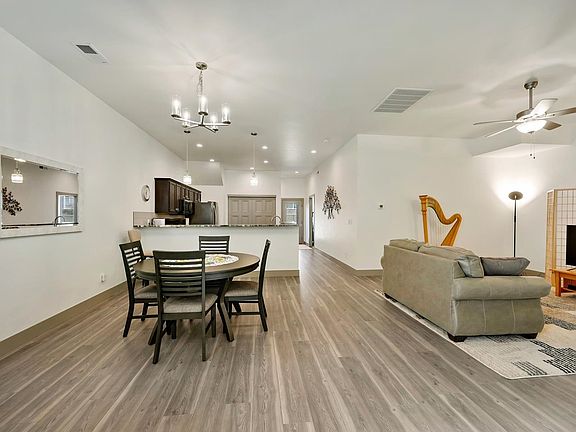 2nd image of 581 W Indian Creek Dr #3
