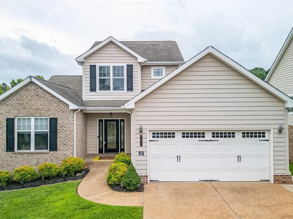 1147 Helmsdale Dr, Forest, VA 24551