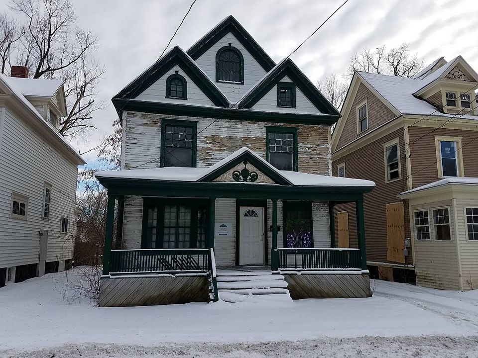 1st image of 122 Wood Ave