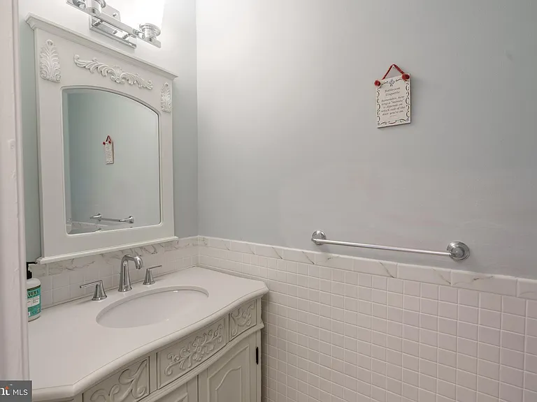 5776 Yellowrose Ct — Photo 5