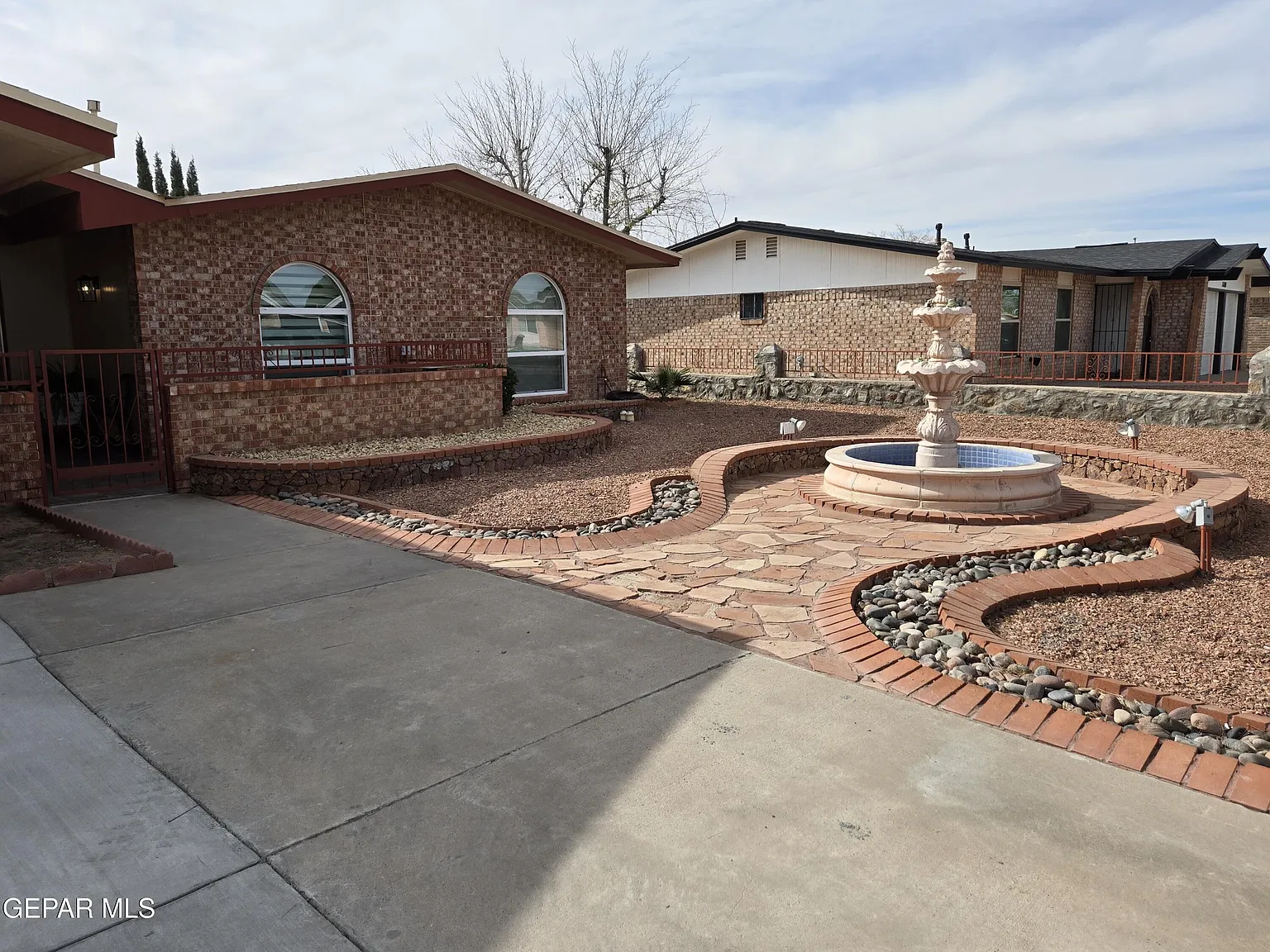 3 bed, 2.0 bath, 1792 sqft, $1,750 — Photo 1