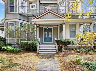 72 Cypress St APT 1, Brookline, MA 02445