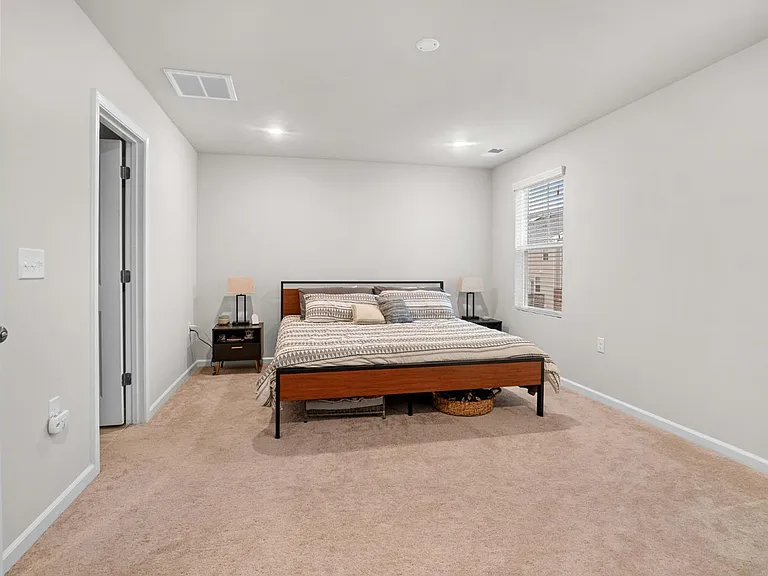 728 Cormiche Ln — Photo 24