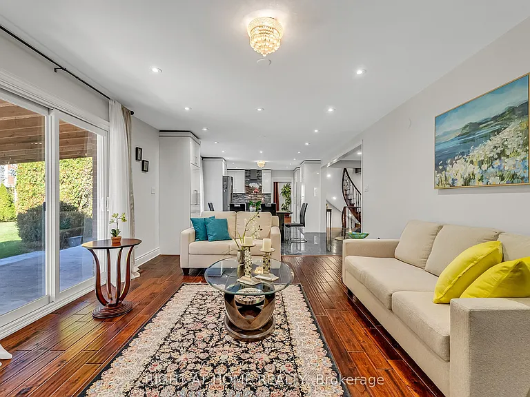 373 Firglen Rdg — Photo 7