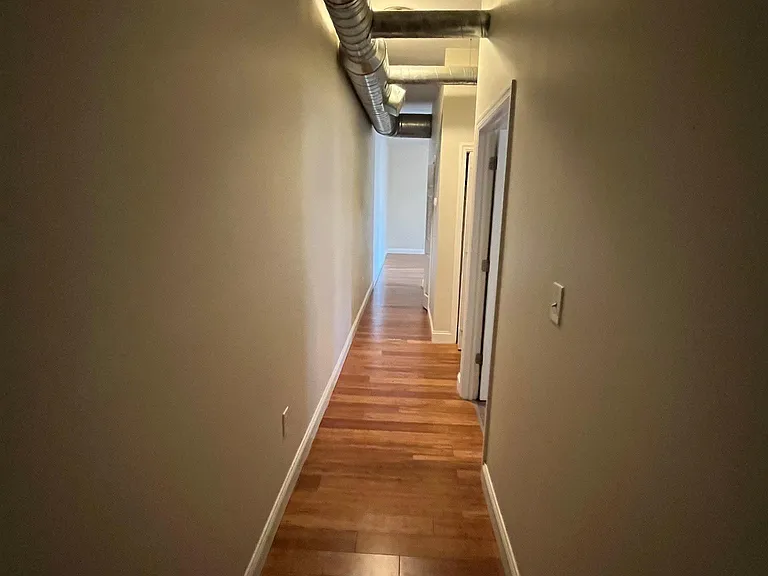 516 E Chestnut St #6 — Photo 9