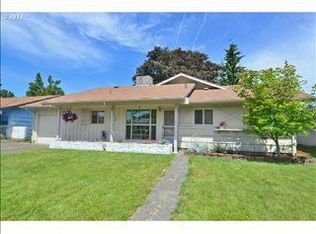 16345 SE Salmon St, Portland, OR 97233