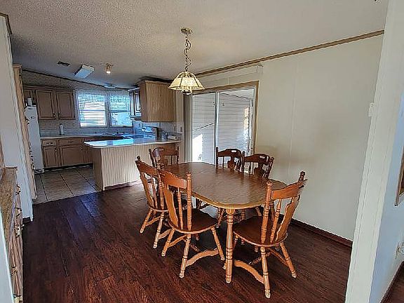 4th image of 26 Bayberry Dr