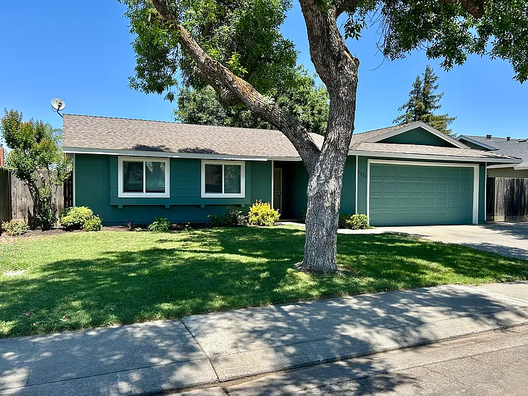 2521 Pescadero Pl — Photo 1