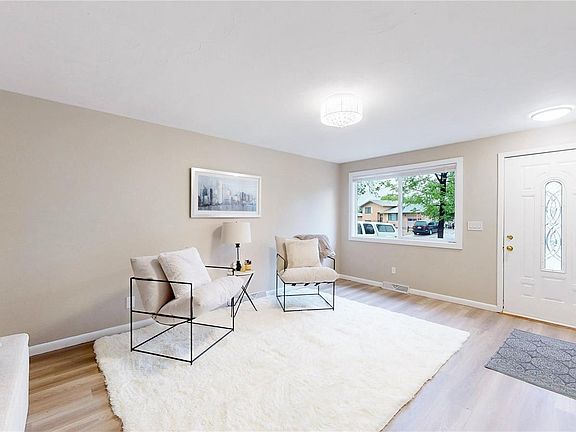 5th image of 716 Goss Drive