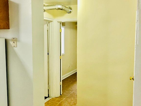 4th image of 68 Croton Ave #G